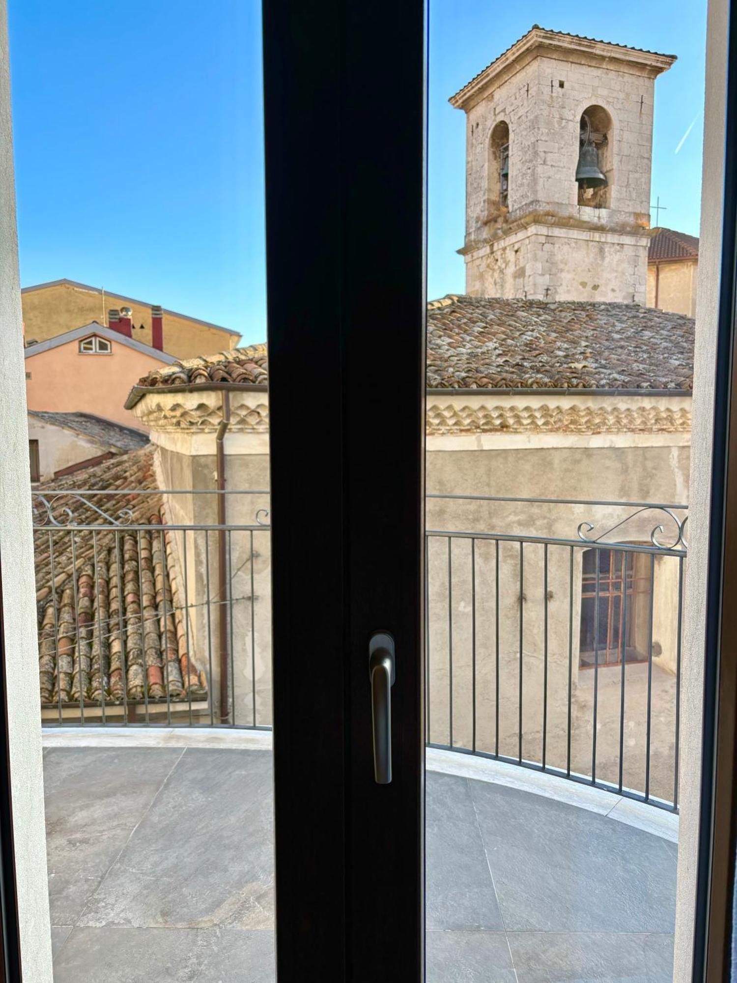 Mavi Castel Di Sangro